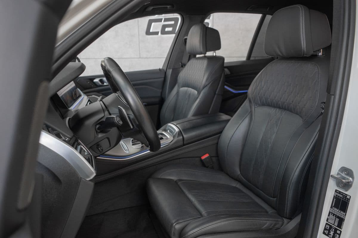 2019 BMW X5 - 11