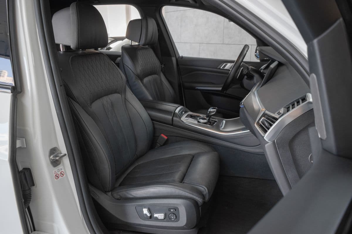 2019 BMW X5 - 12
