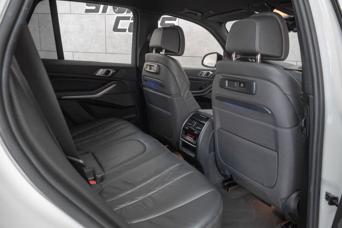 2019 BMW X5 - 13