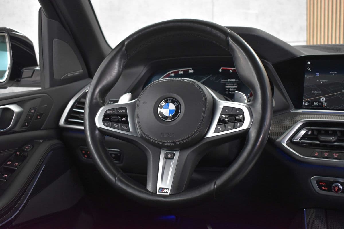 2019 BMW X5 - 16