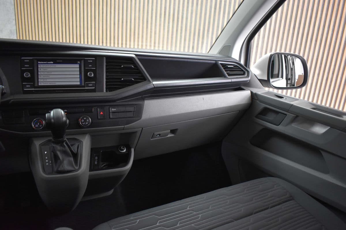 2022 Volkswagen CARAVELLE - 9
