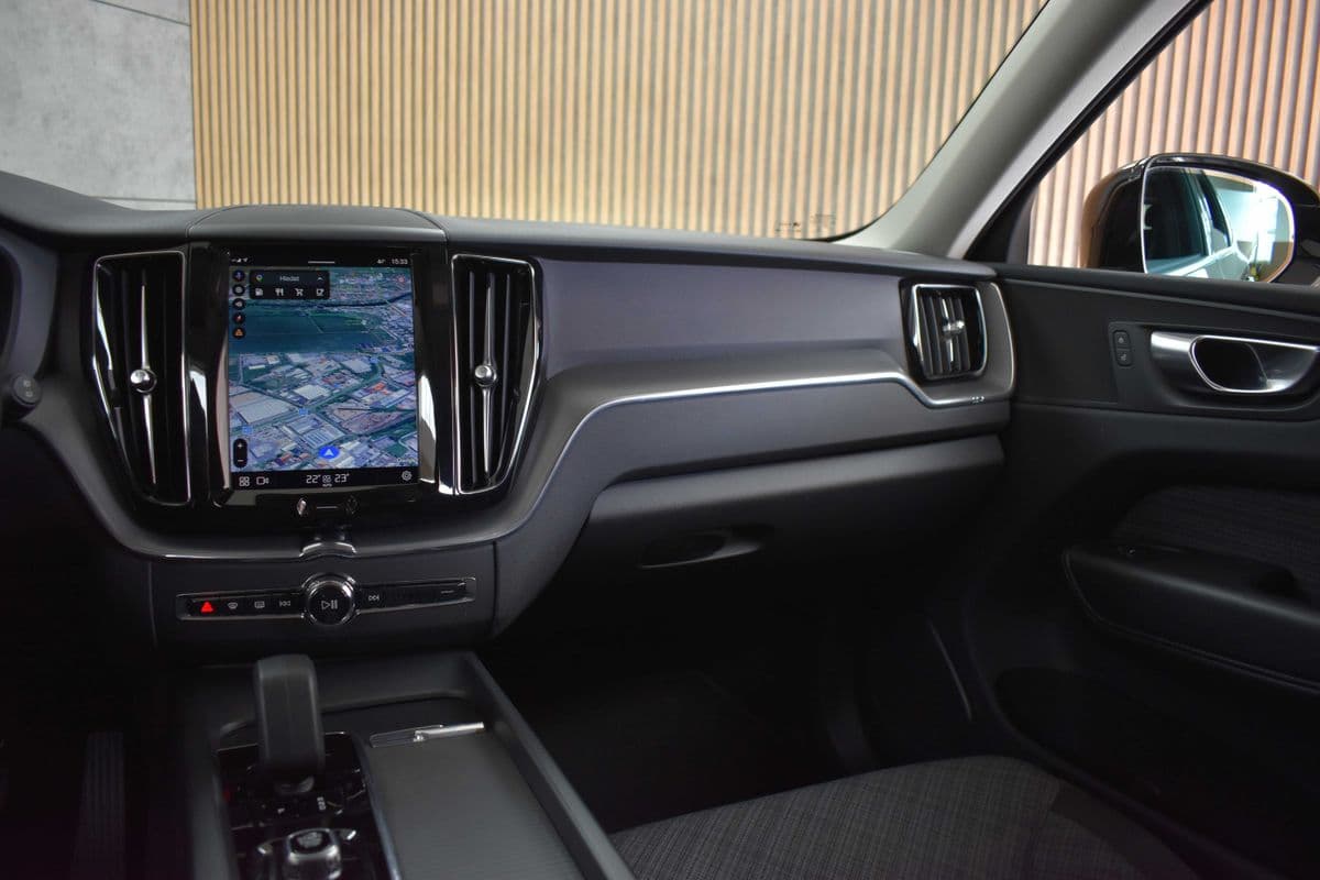 2020 Volvo XC60 - 10