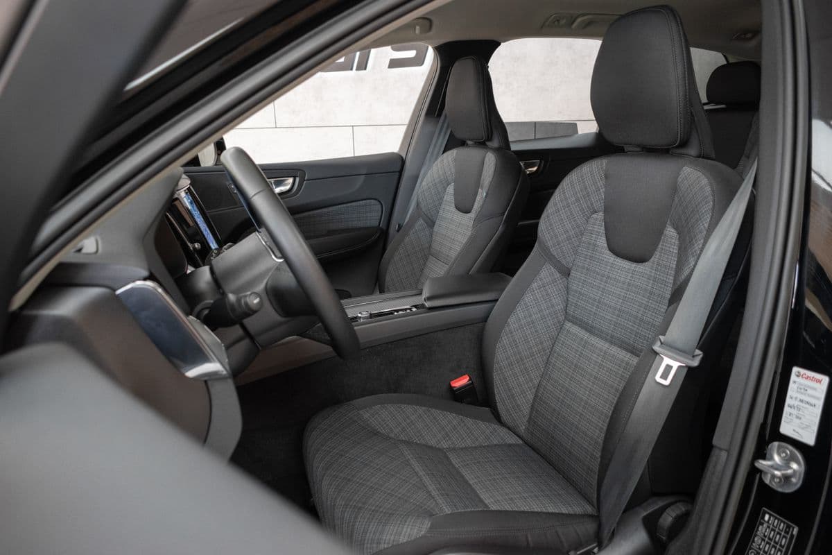 2020 Volvo XC60 - 11