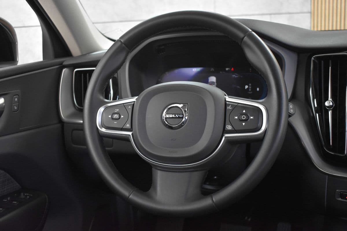 2020 Volvo XC60 - 17