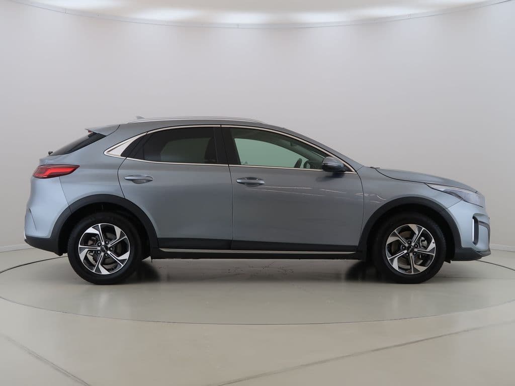 2023 Kia XCEED - 4