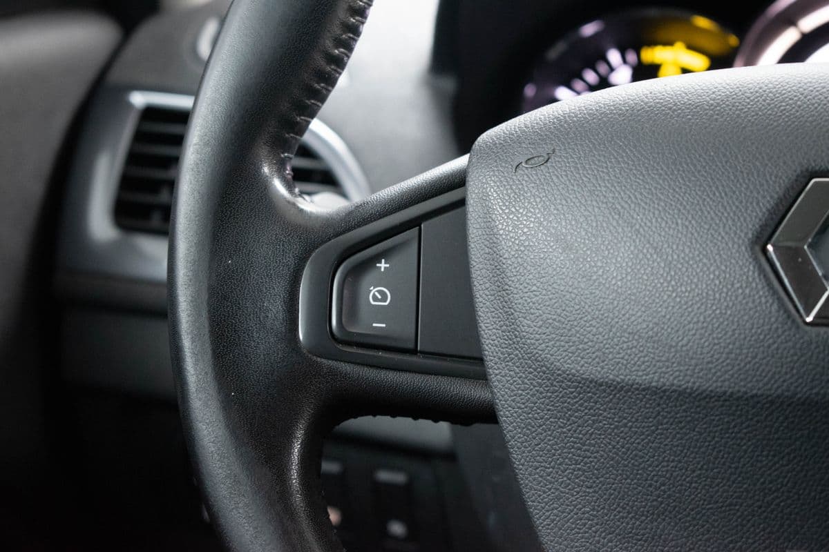 2015 Renault MEGANE - 16