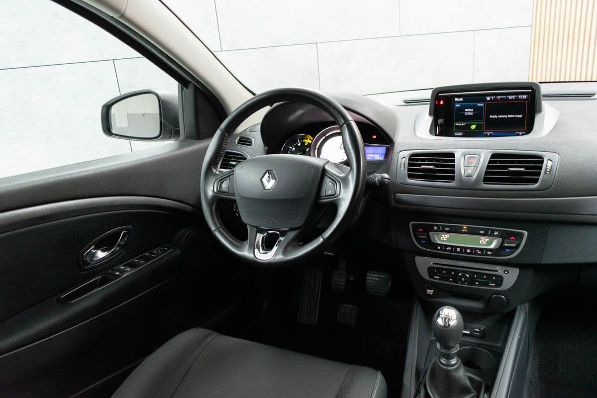 2015 Renault MEGANE - 9