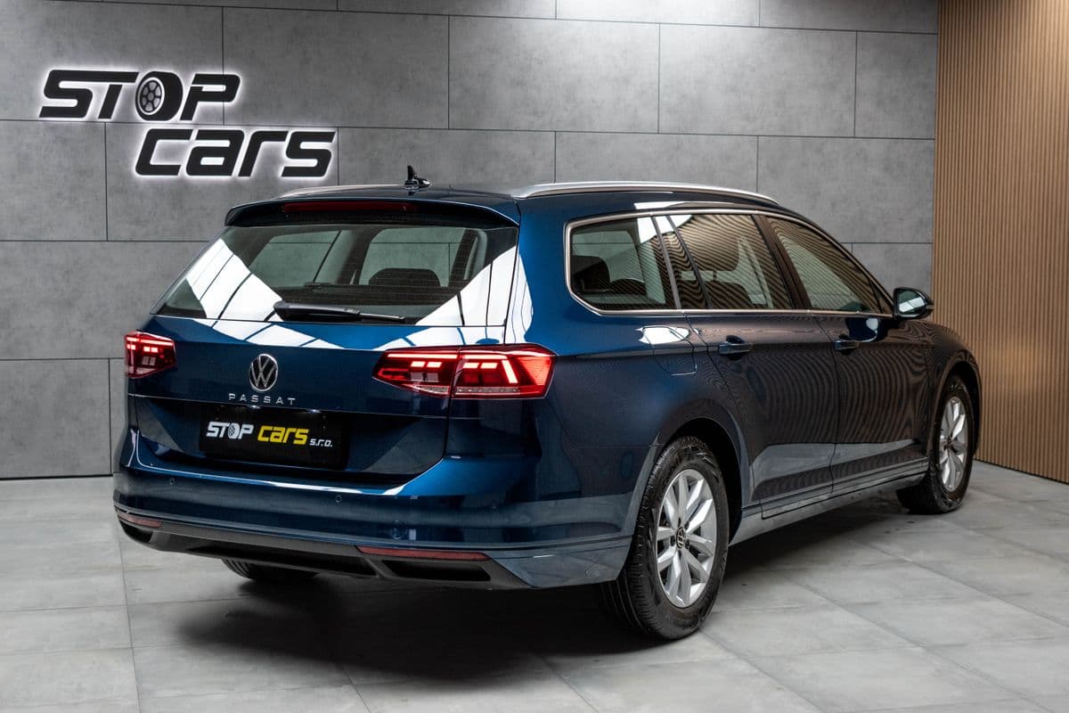 2022 Volkswagen PASSAT - 4