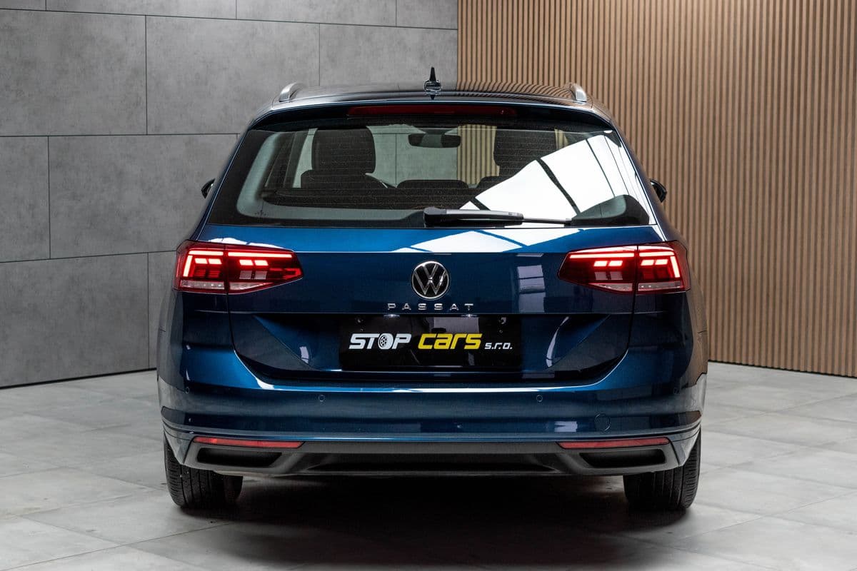 2022 Volkswagen PASSAT - 5