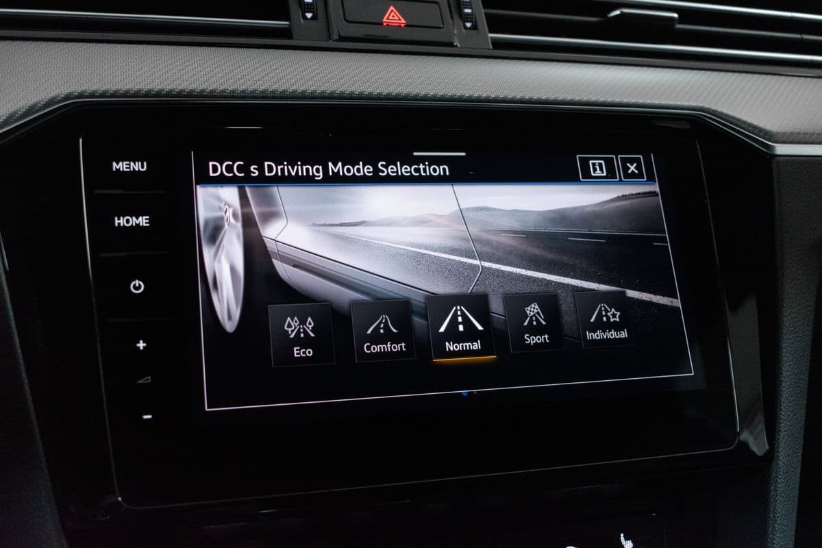 2022 Volkswagen PASSAT - 10