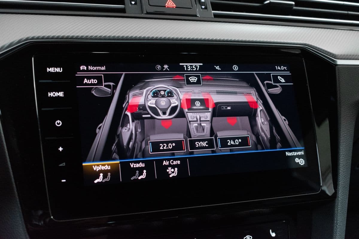 2022 Volkswagen PASSAT - 11
