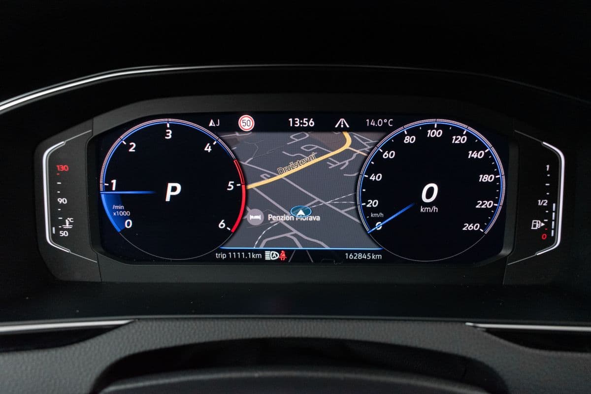 2022 Volkswagen PASSAT - 8
