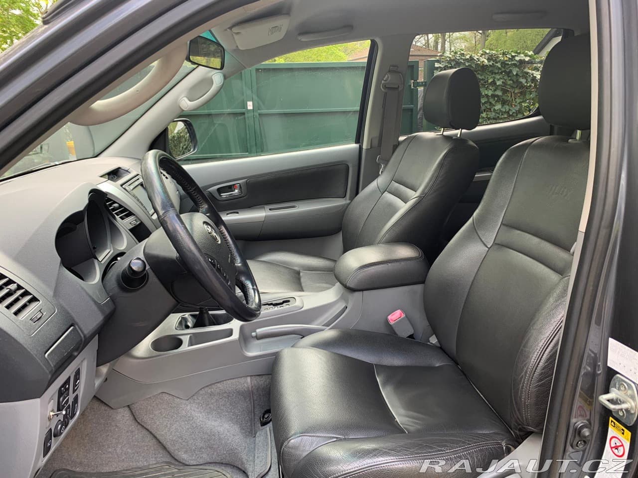 2011 Toyota HILUX - 4