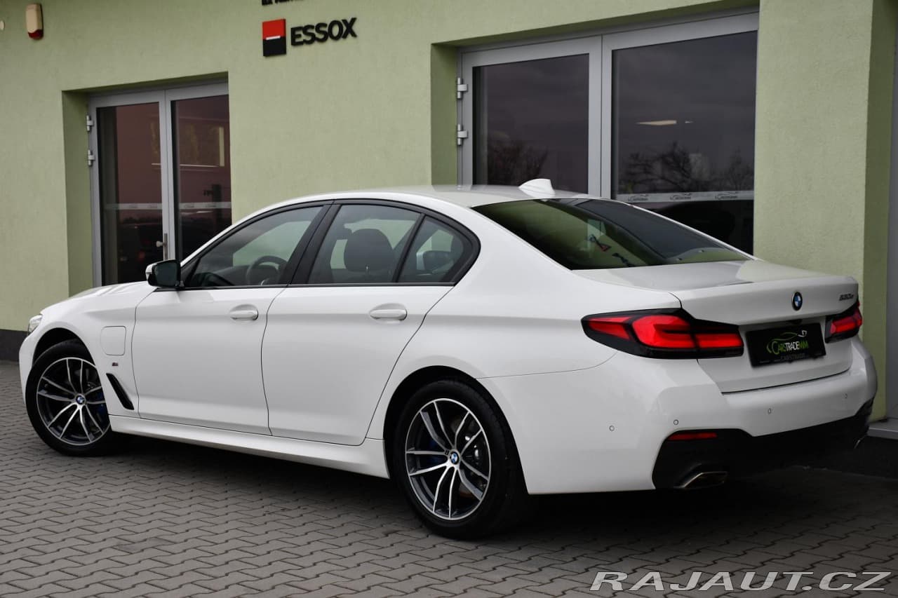 2021 BMW 5-SERIES - 4