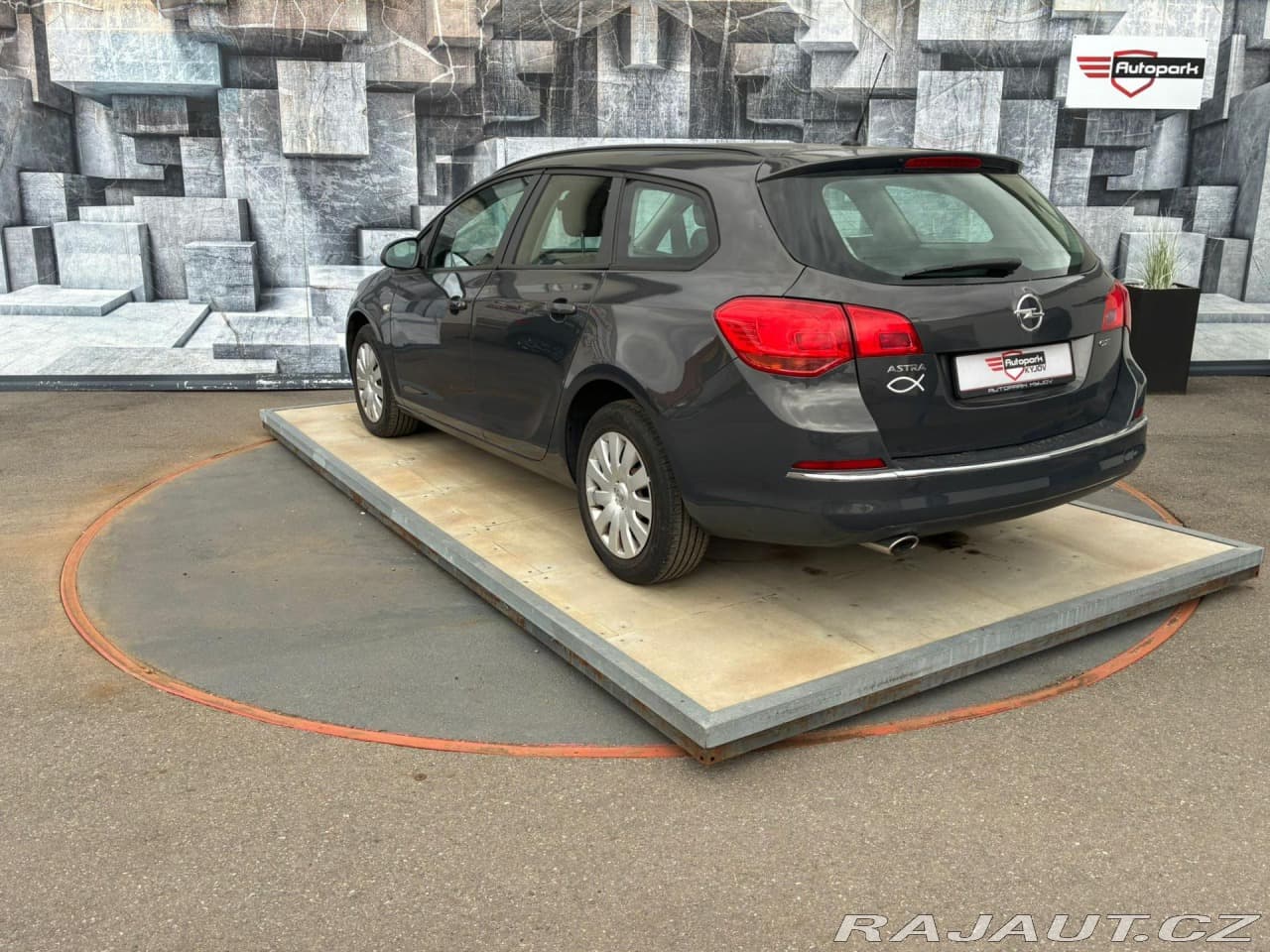 2013 Opel ASTRA - 8