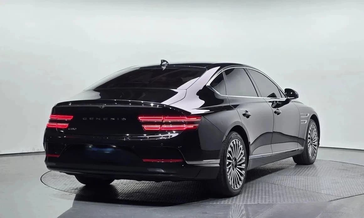 2022 Hyundai GENESIS - 2