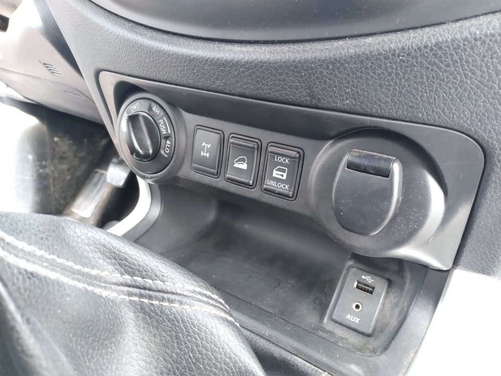 2017 Nissan NAVARA - 20