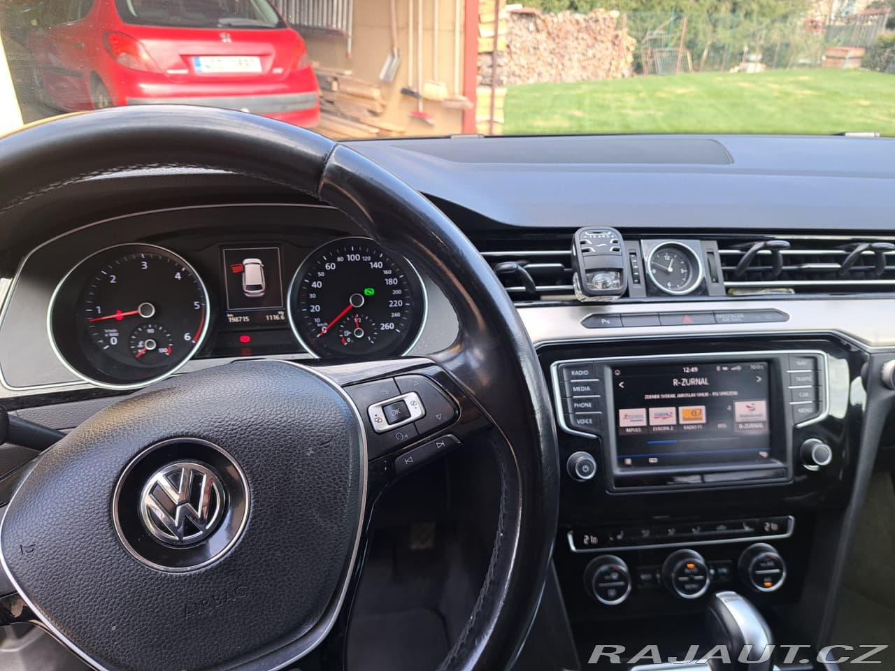 2017 Volkswagen PASSAT - 5