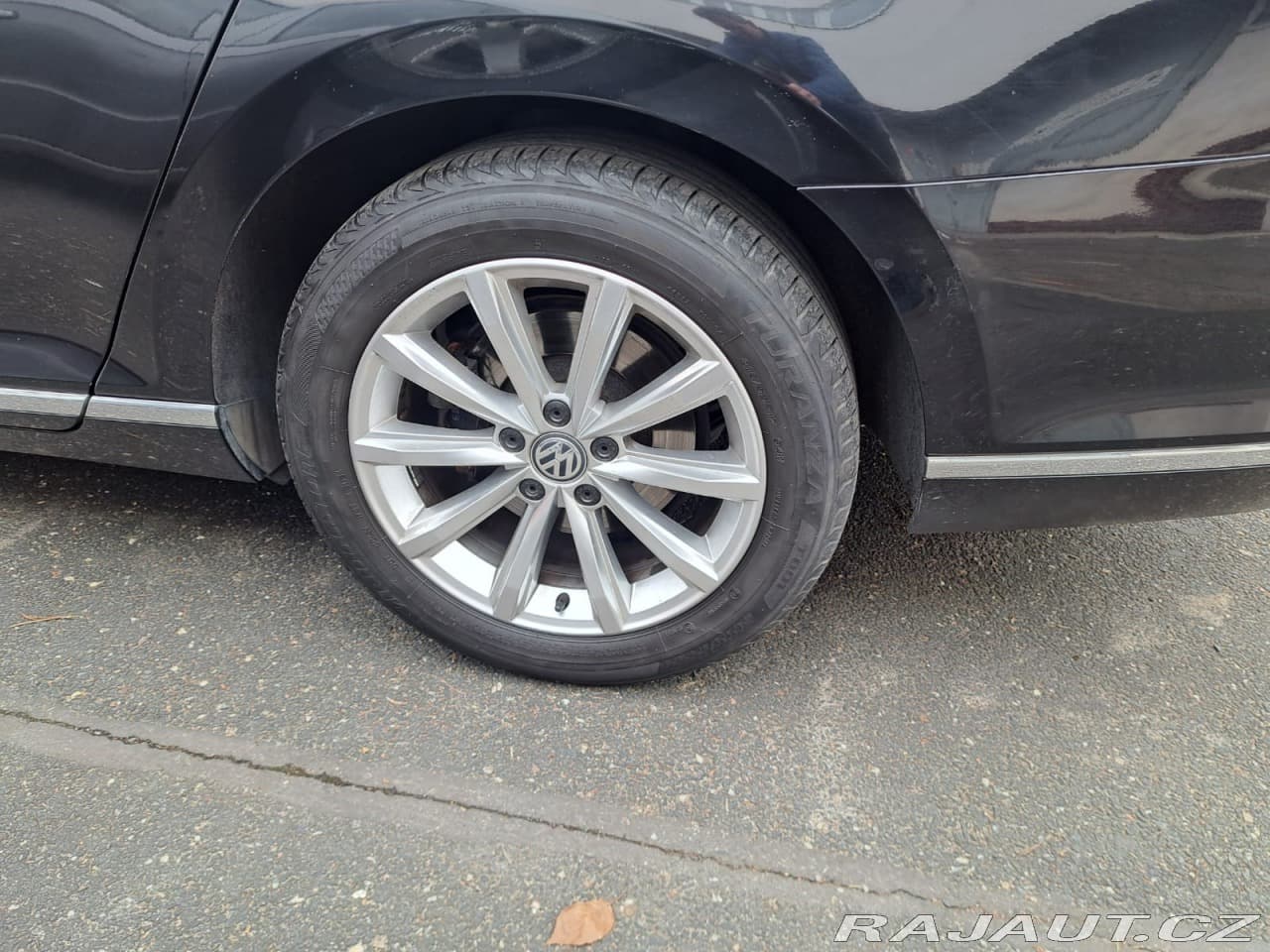 2017 Volkswagen PASSAT - 8