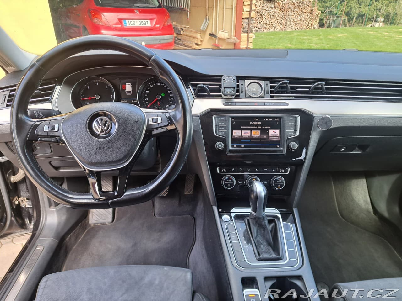 2017 Volkswagen PASSAT - 9