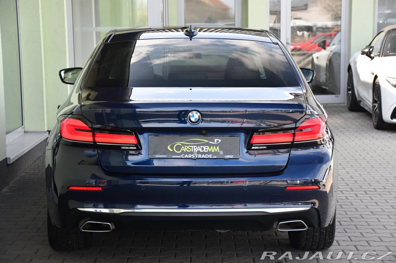 2022 BMW 5-SERIES - 10
