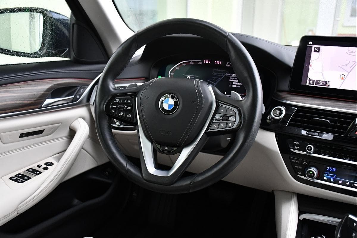 2022 BMW 5-SERIES - 6