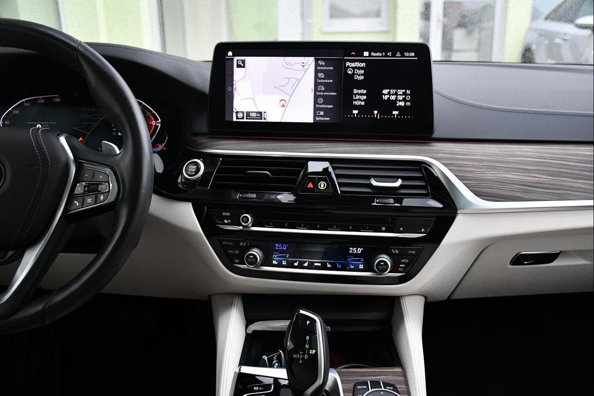 2022 BMW 5-SERIES - 7