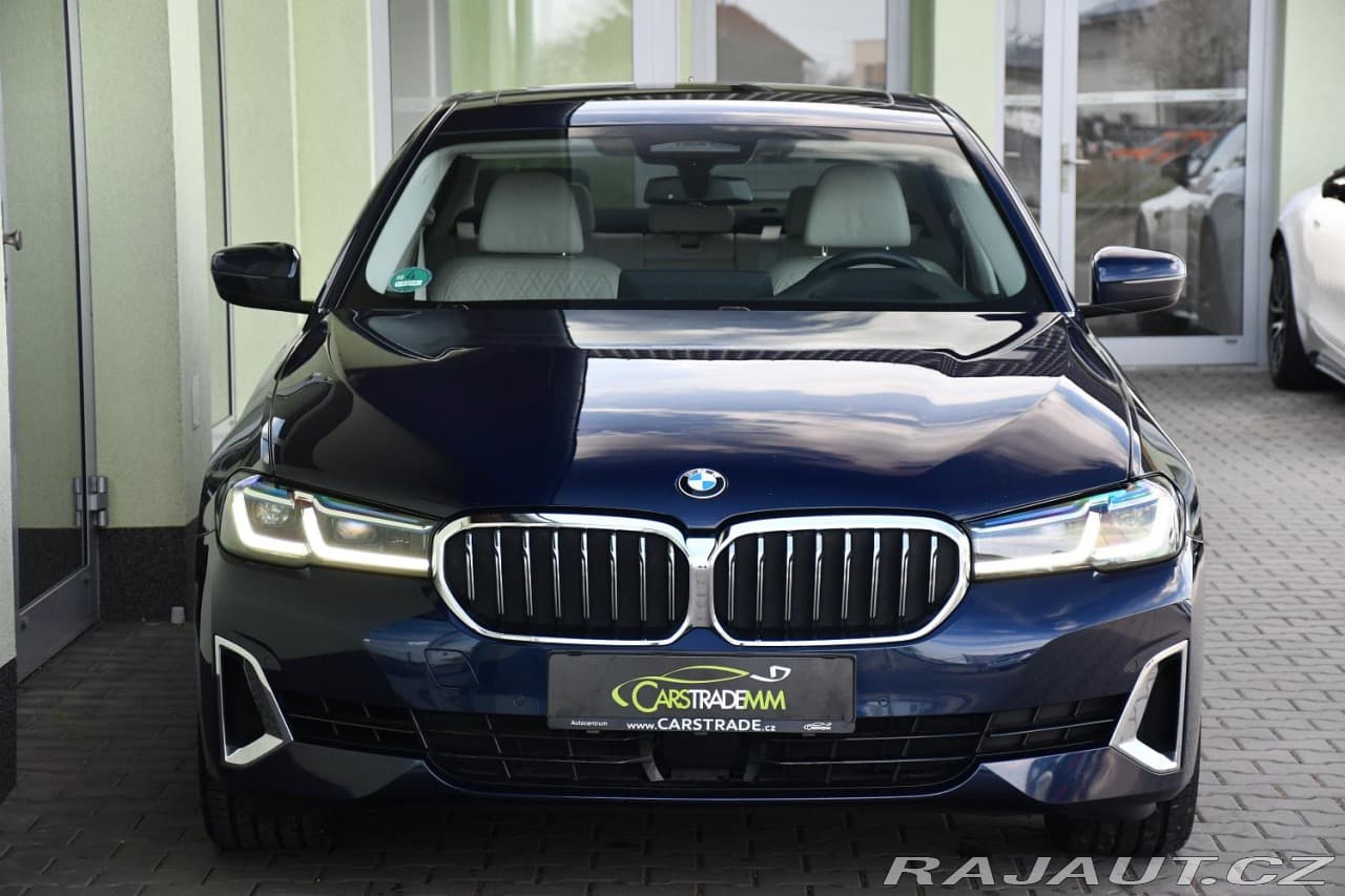 2022 BMW 5-SERIES - 9