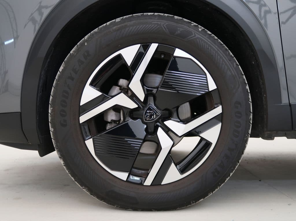 2025 Peugeot 2008 - 10