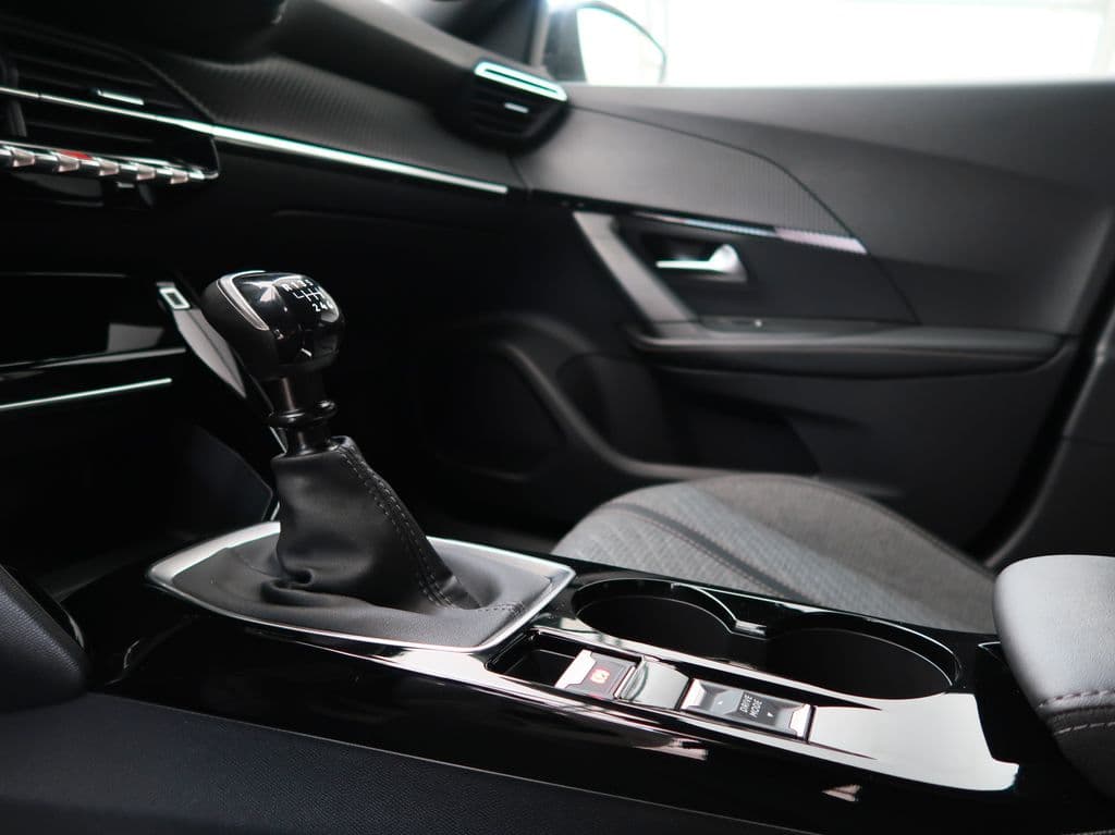 2025 Peugeot 2008 - 15
