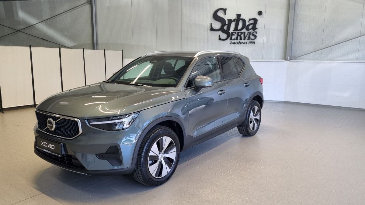 2026 Volvo XC40