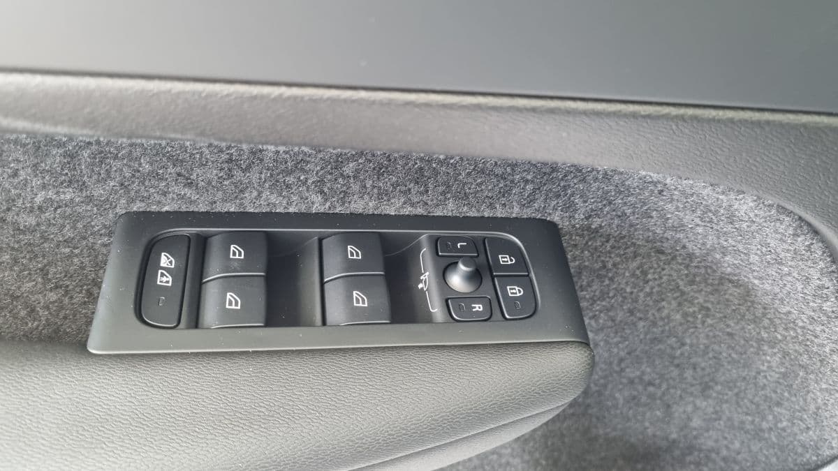 2026 Volvo XC40 - 15