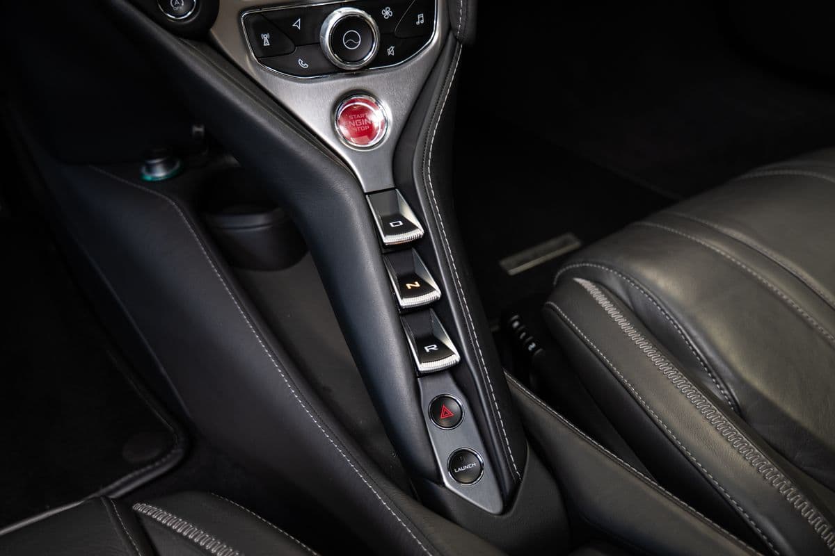2017 McLaren 720S - 11
