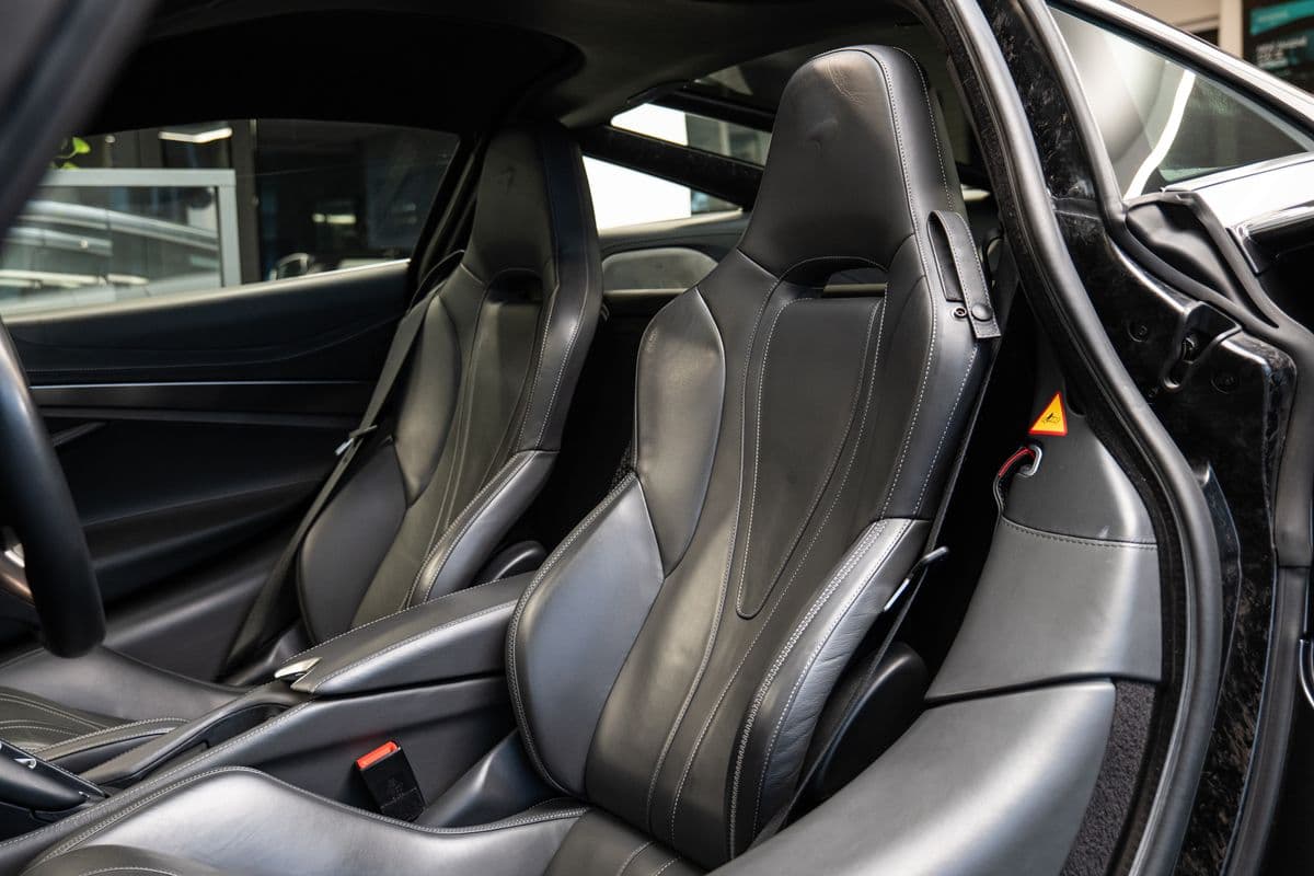 2017 McLaren 720S - 7