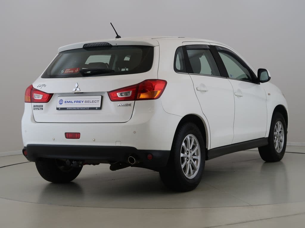 2016 Mitsubishi ASX - 5