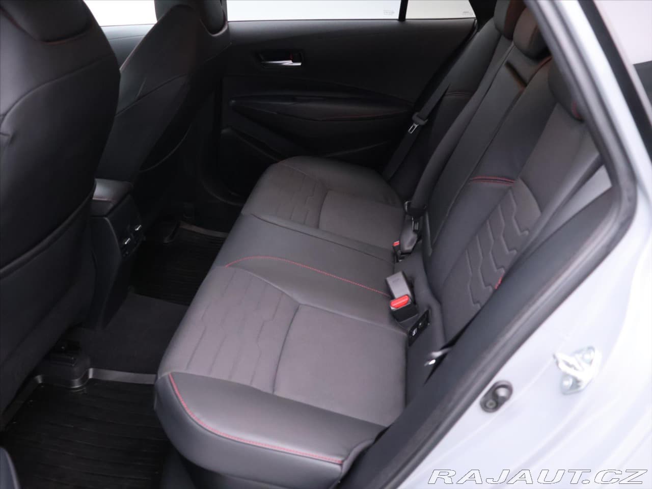 2023 Toyota COROLLA - 13