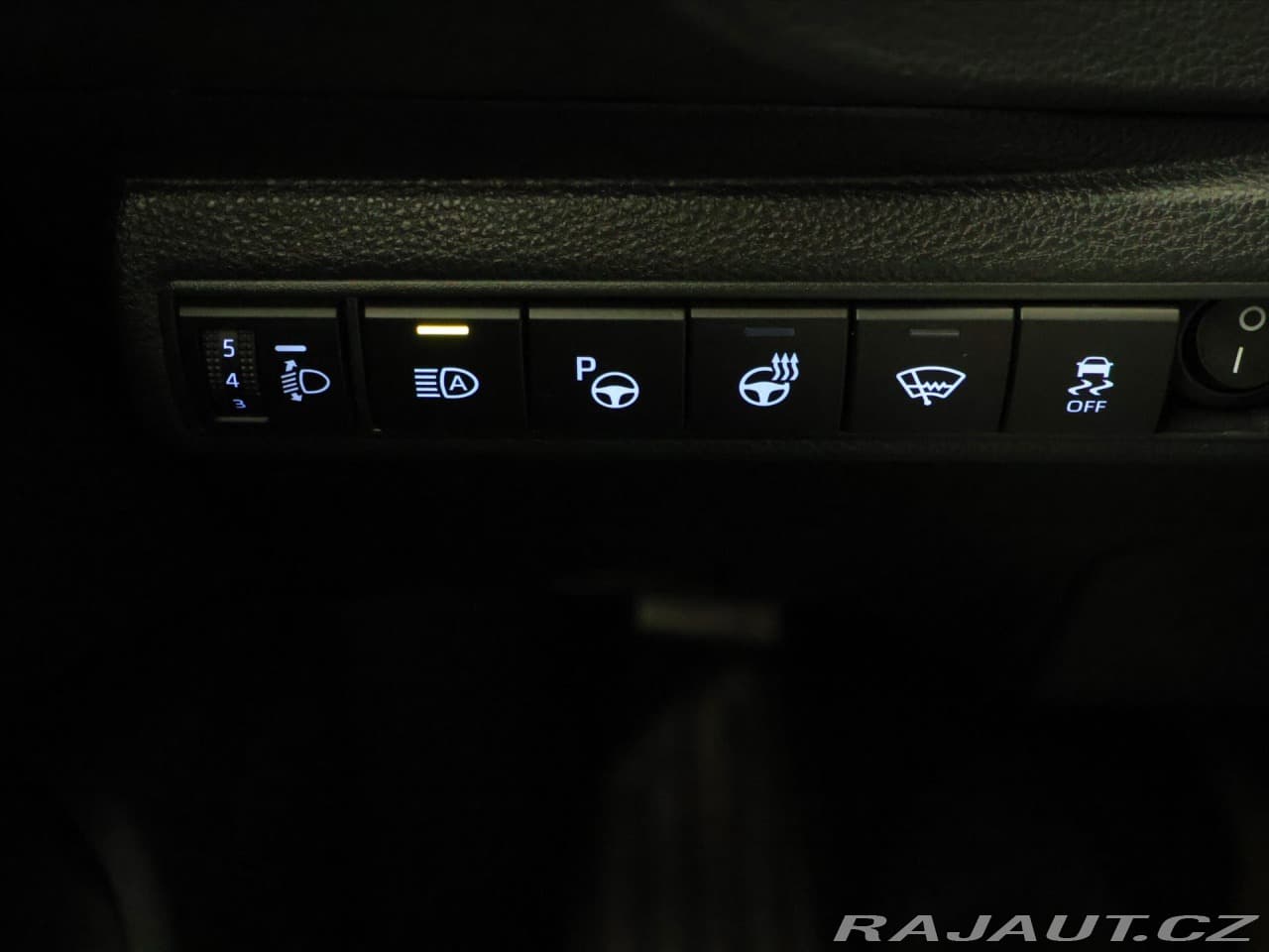 2023 Toyota COROLLA - 16