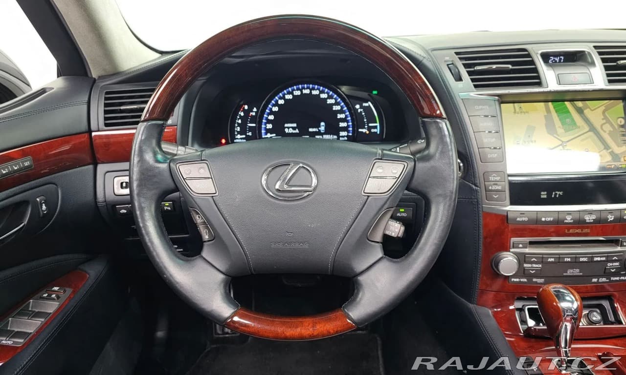 2012 Lexus LS - 14
