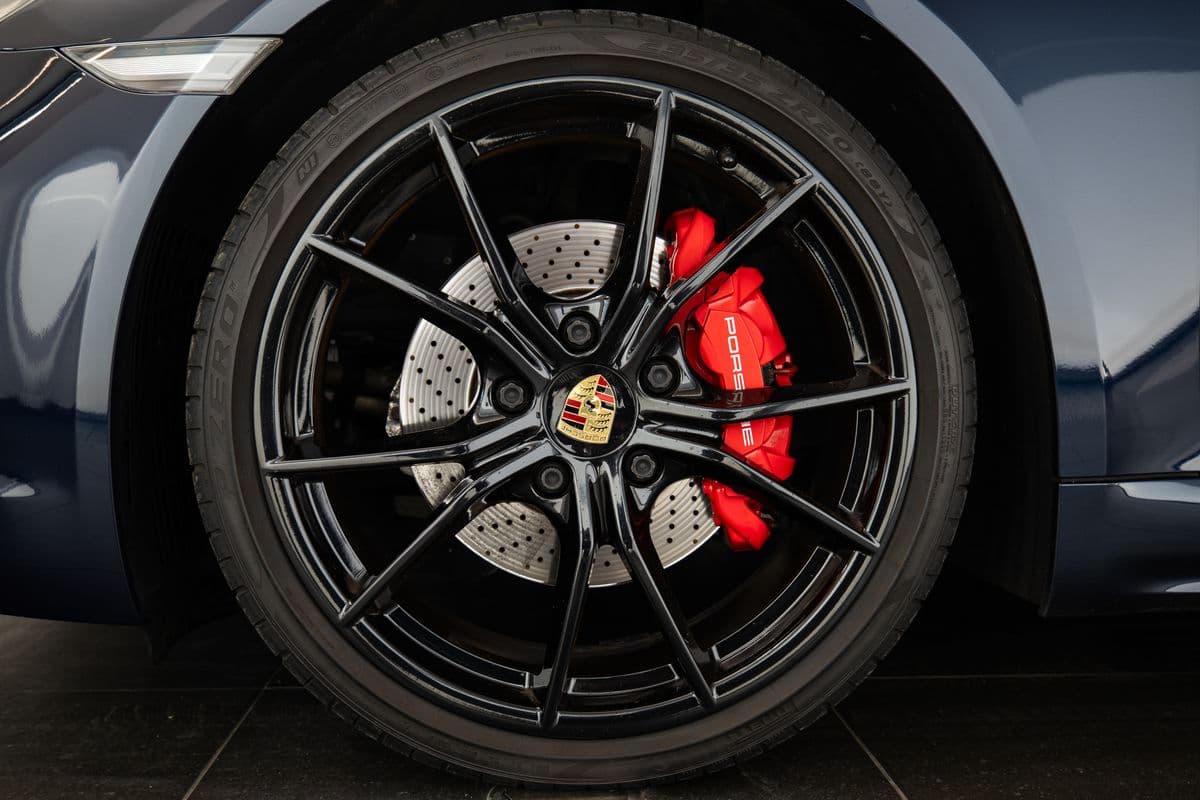 2017 Porsche CAYMAN - 19