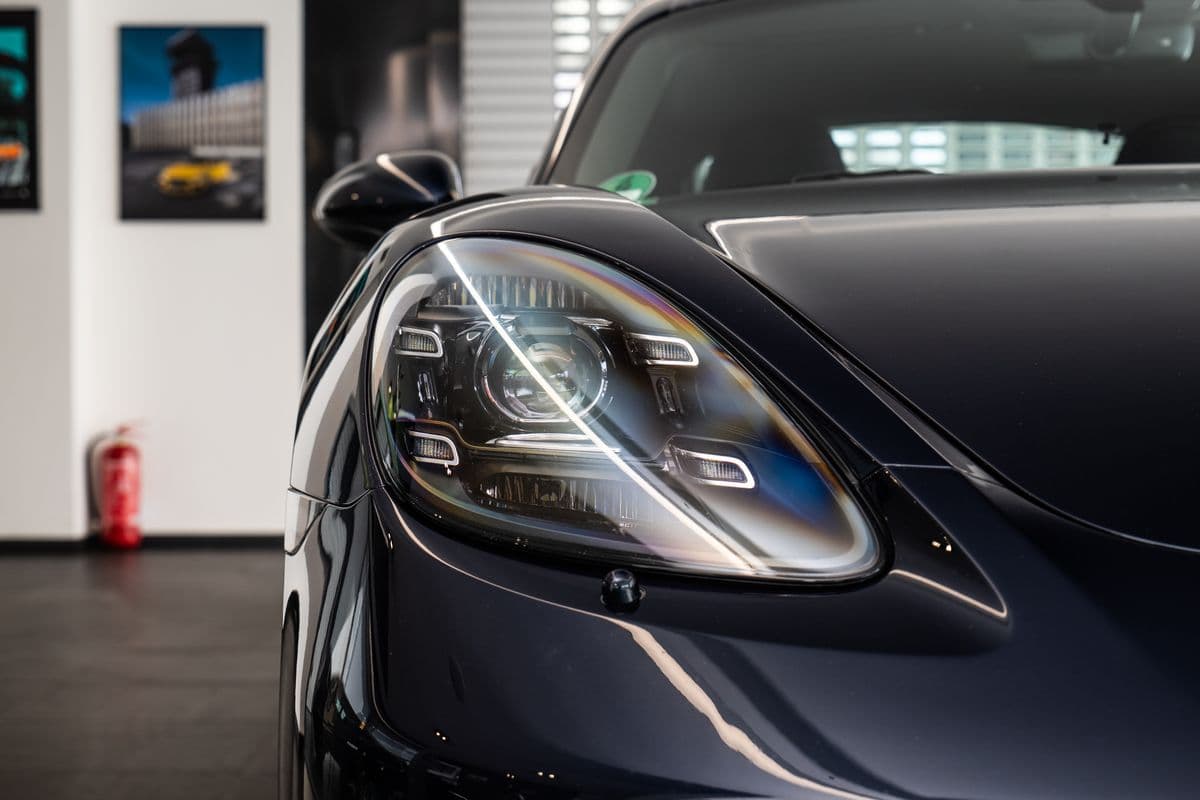 2017 Porsche CAYMAN - 20