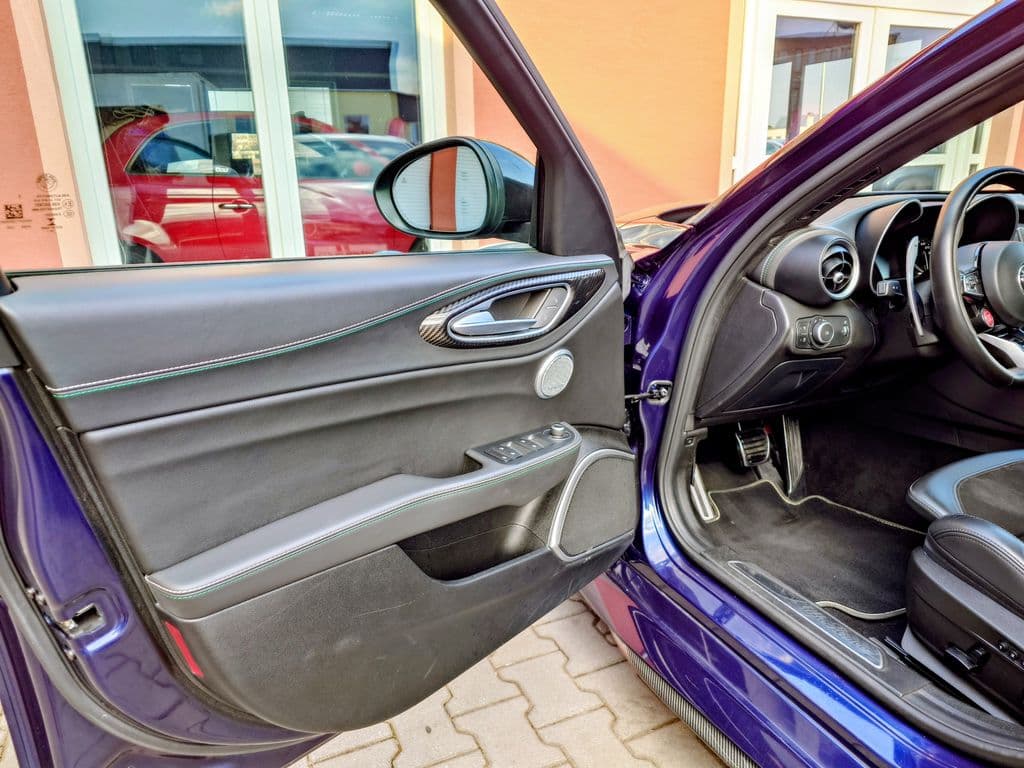 2020 Alfa Romeo GIULIA - 12