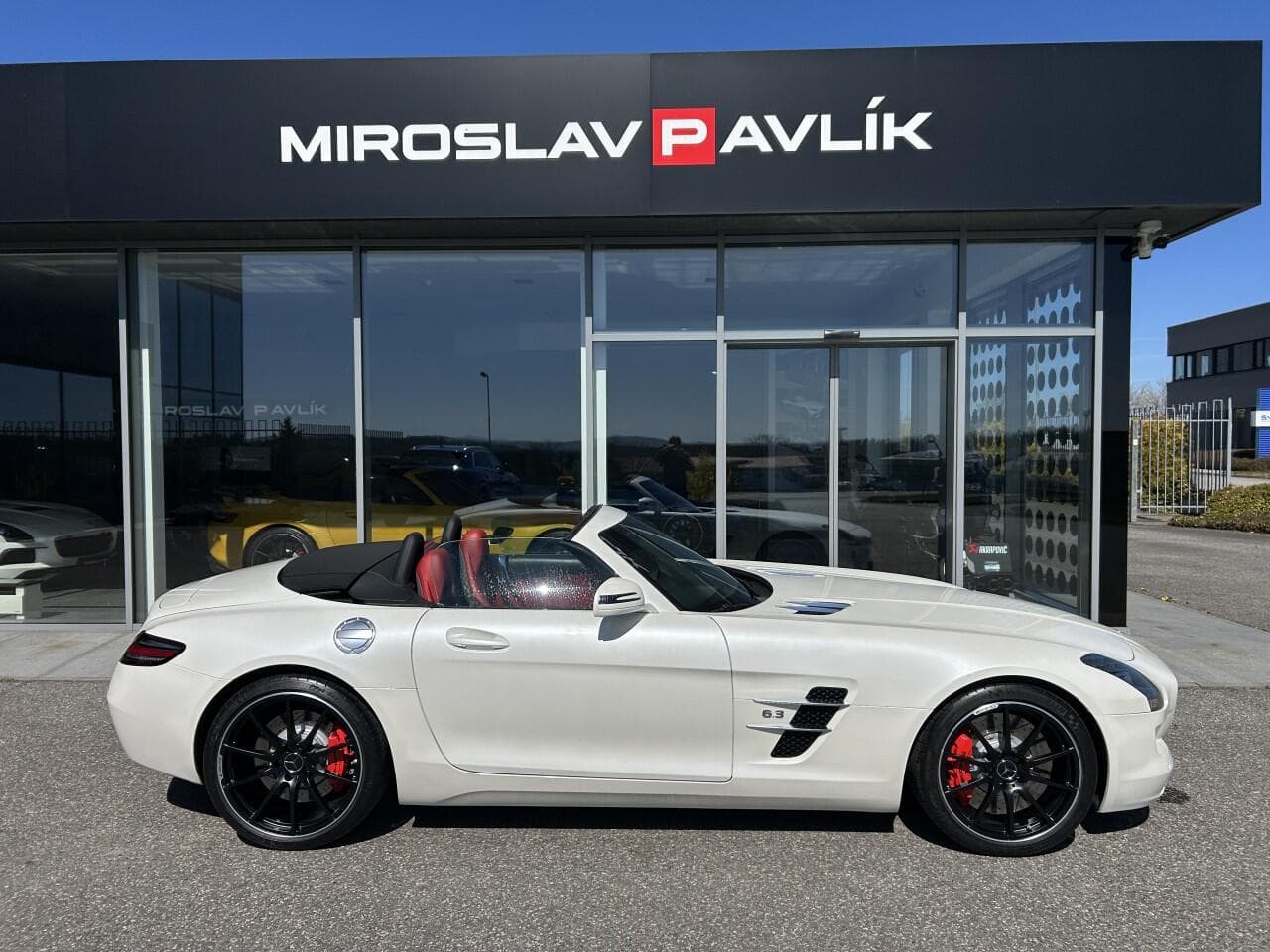 2012 Mercedes-Benz SLS - 6