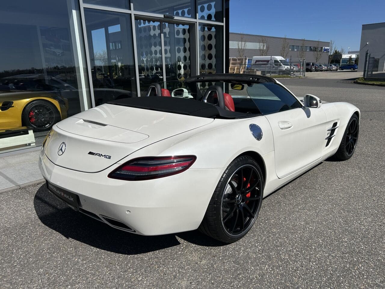 2012 Mercedes-Benz SLS - 8