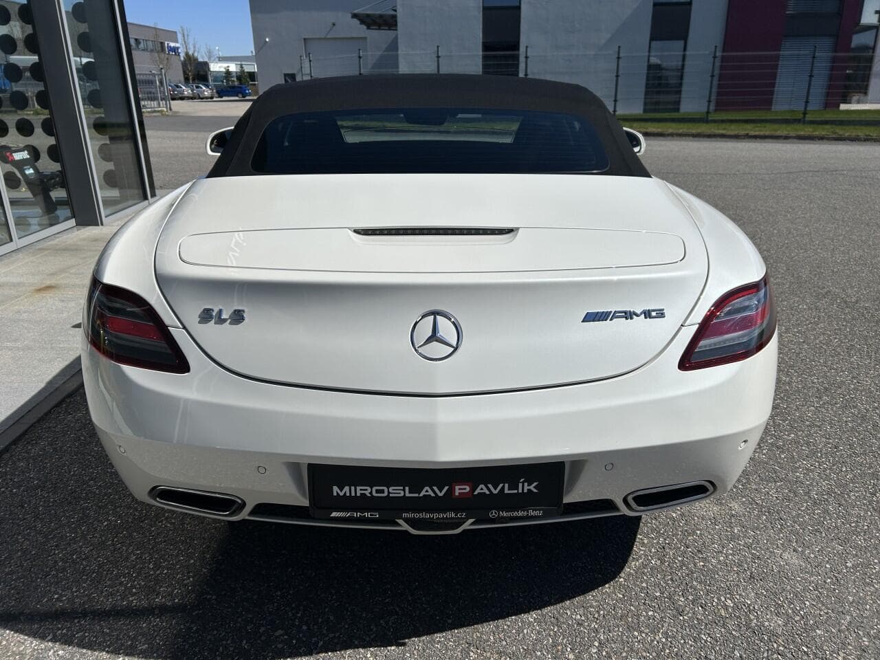 2012 Mercedes-Benz SLS - 9