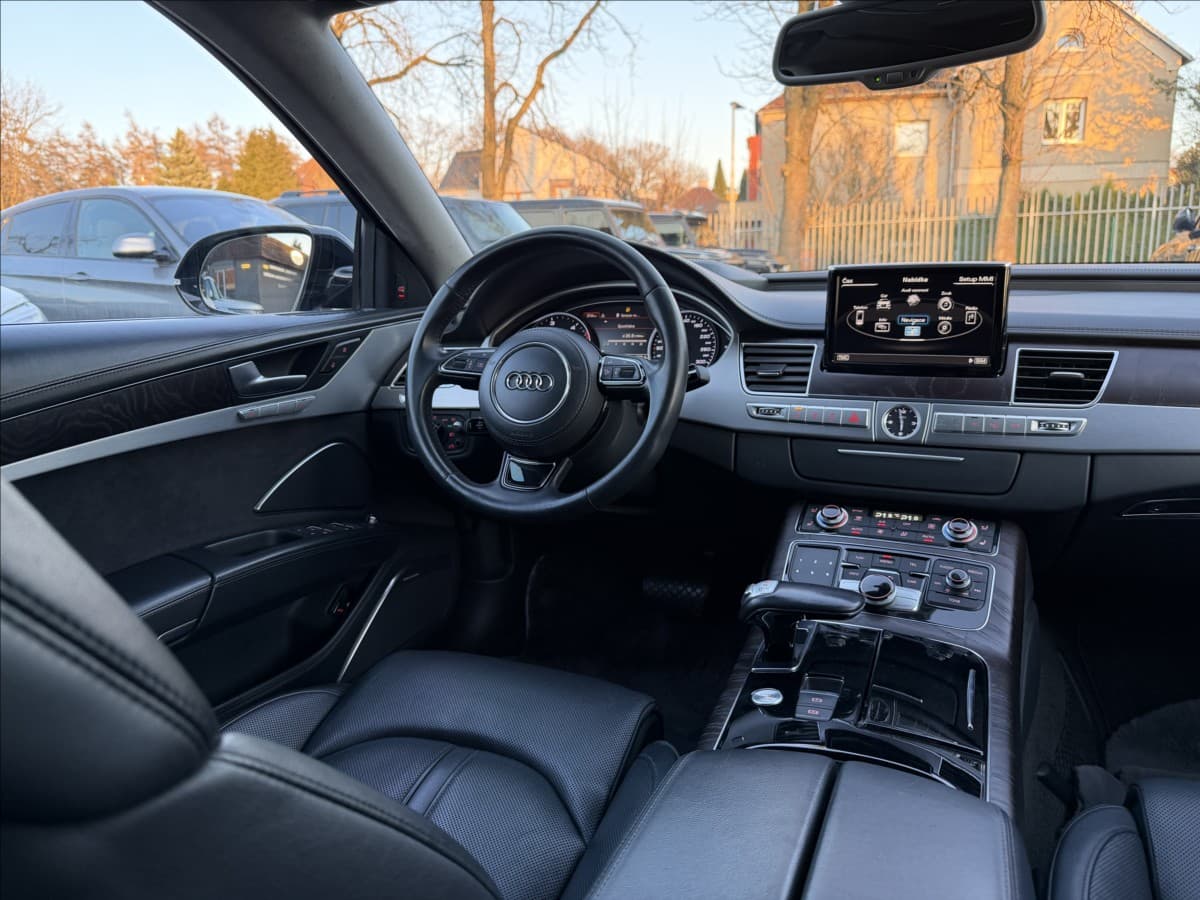 2015 Audi A8 - 12