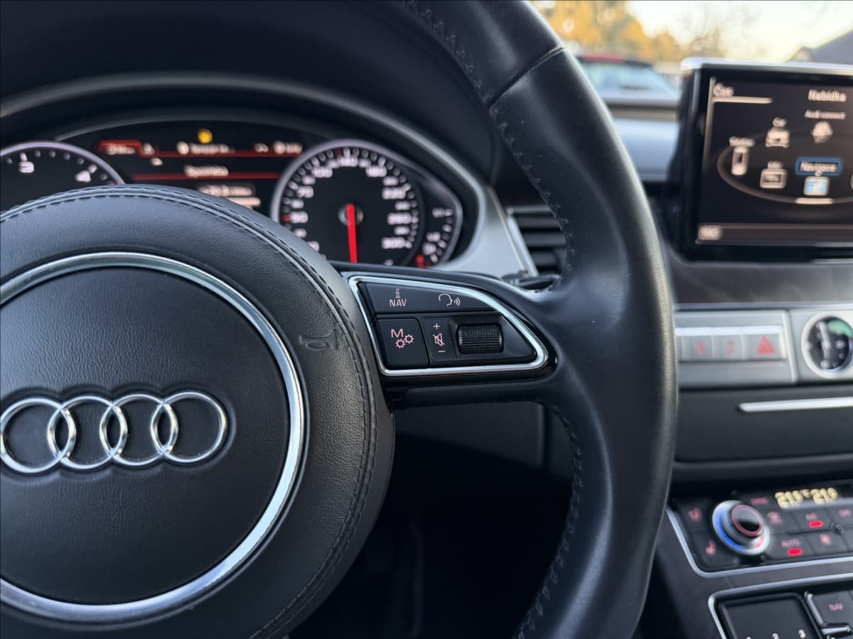 2015 Audi A8 - 14