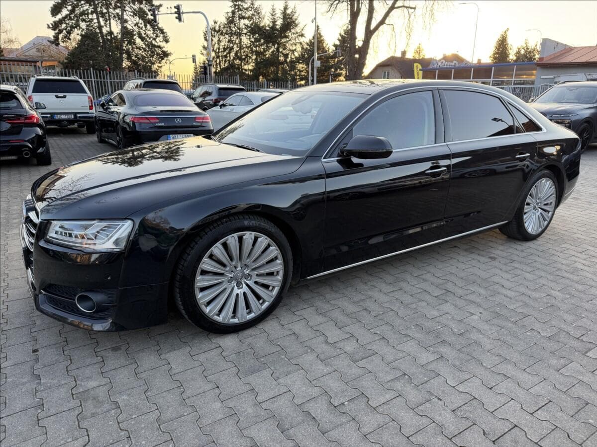 2015 Audi A8 - 8