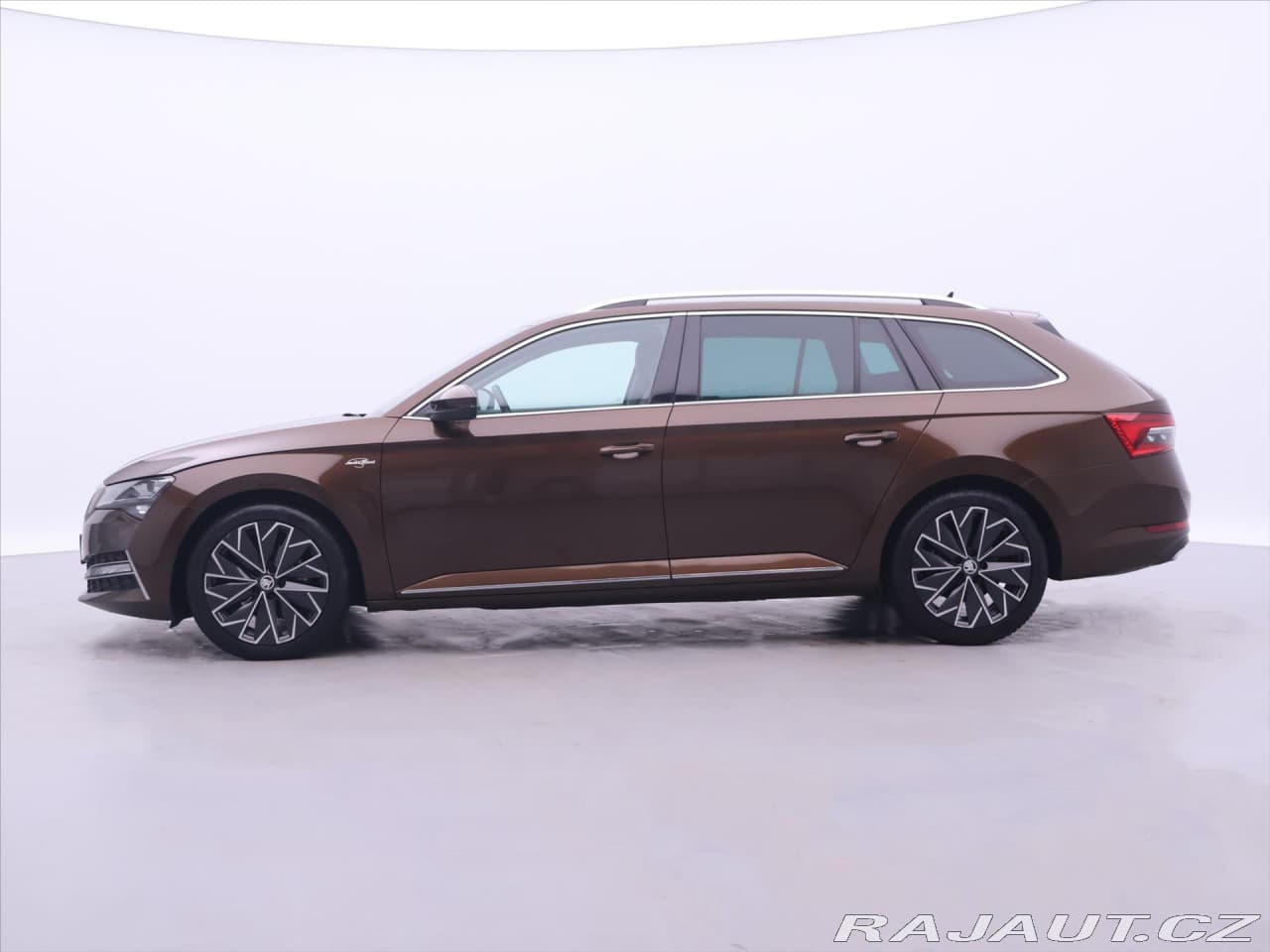 2021 Škoda SUPERB - 4