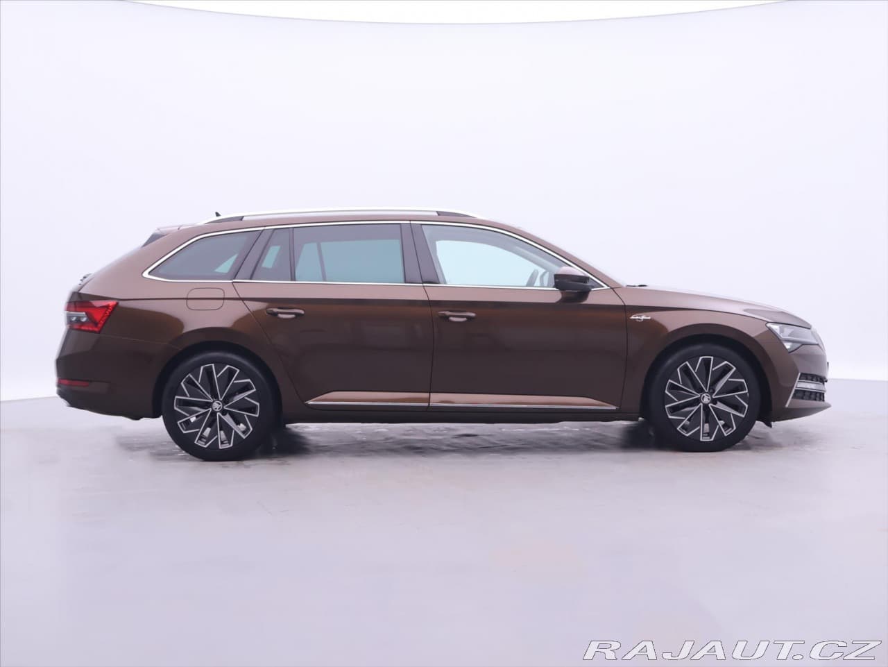 2021 Škoda SUPERB - 8