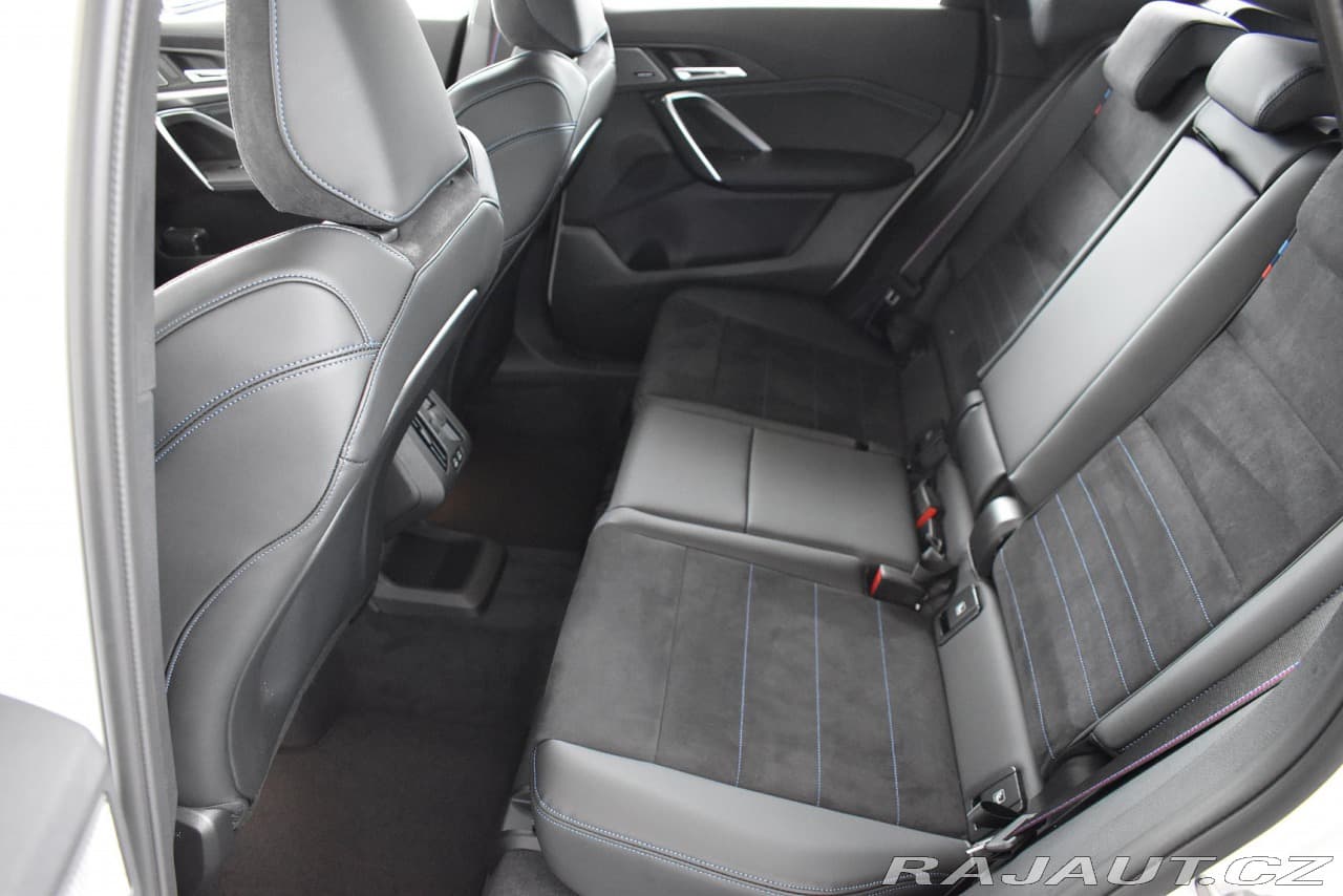 2025 BMW X1 - 14